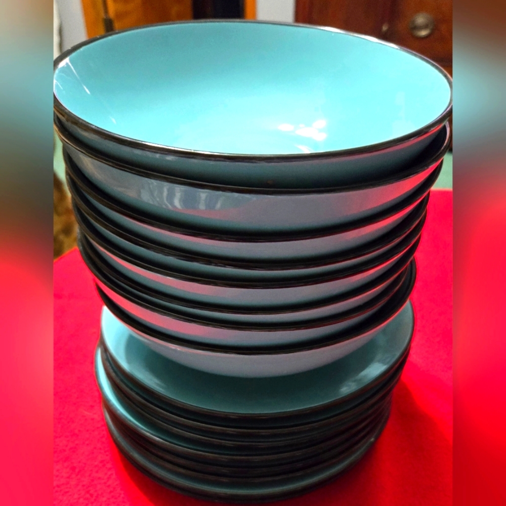 Vintage Jcpenney Studio Piping Aqua With Black Trim Bowls And Plates Set Of 16